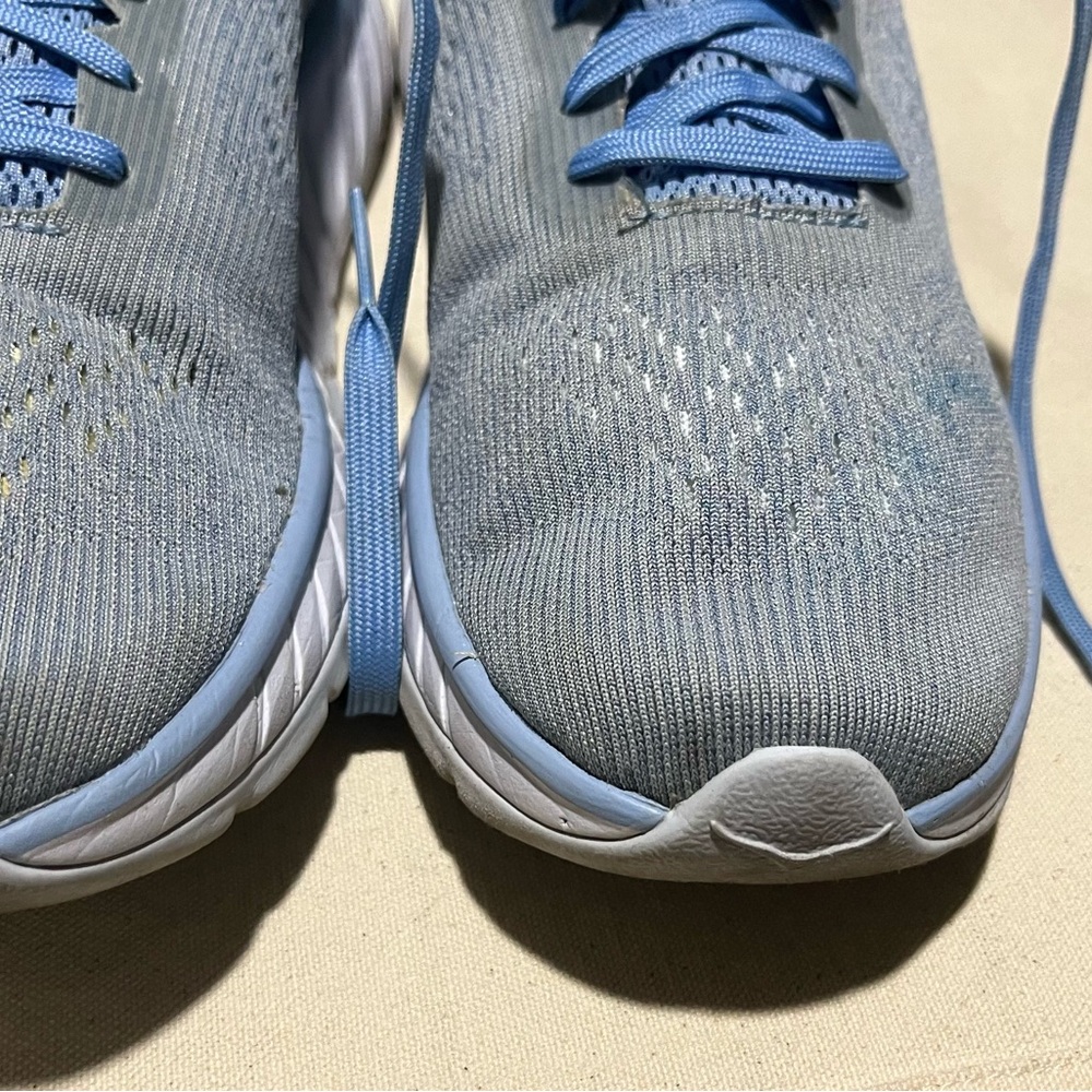Hoka Sz 91/2 - Picture 8 of 12